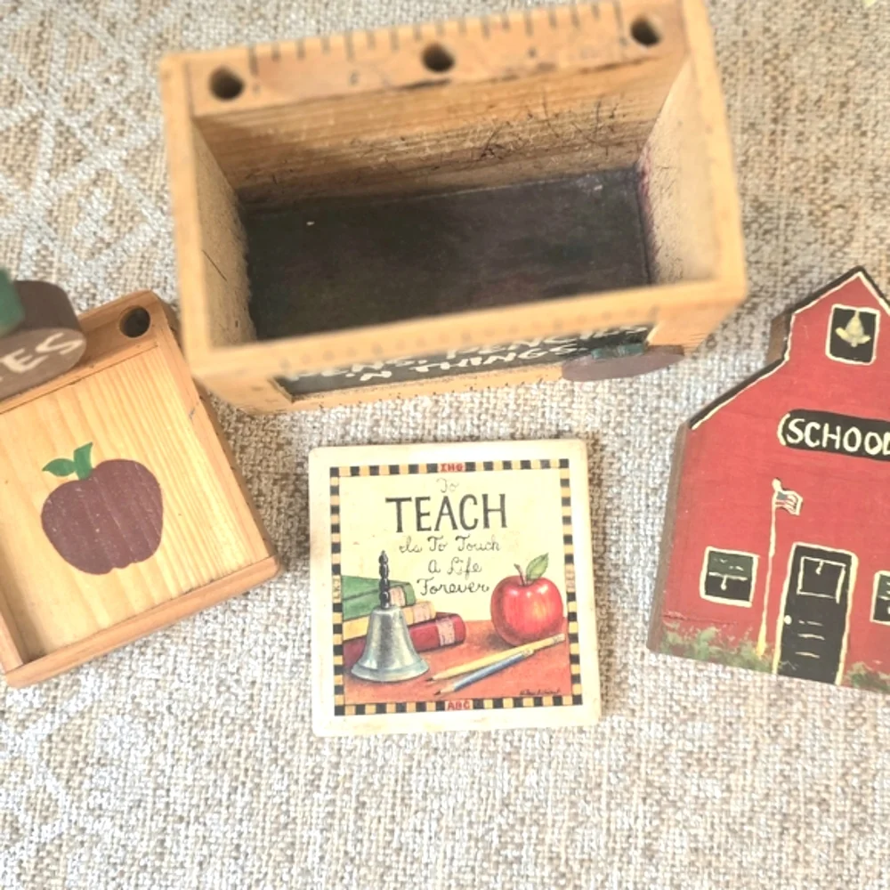Rustic School-Themed Wooden Teacher Desk Set | Classroom Apple Motif